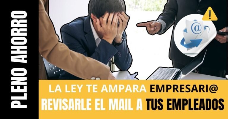 Empresario preocupado mientras es advertido sobre el uso indebido del correo corporativo